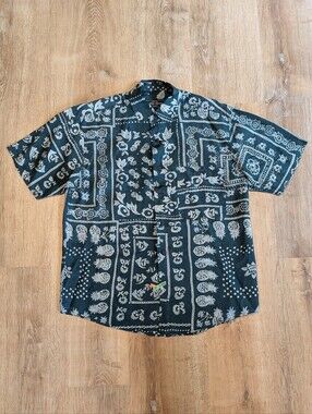 Vintage 90's Men's Silk Teal Floral Bandana Print Short-Sleeve Button Up Shirt S